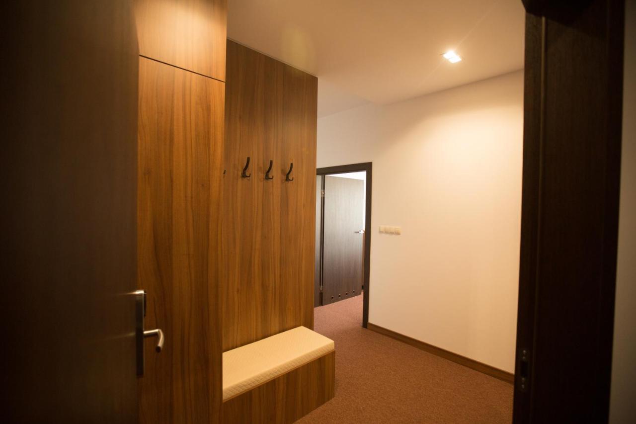 Hotel Rubin Stara Blotnica Екстер'єр фото