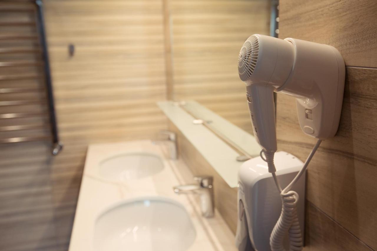 Hotel Rubin Stara Blotnica Екстер'єр фото