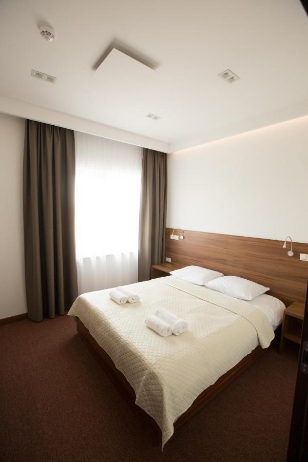 Hotel Rubin Stara Blotnica Екстер'єр фото