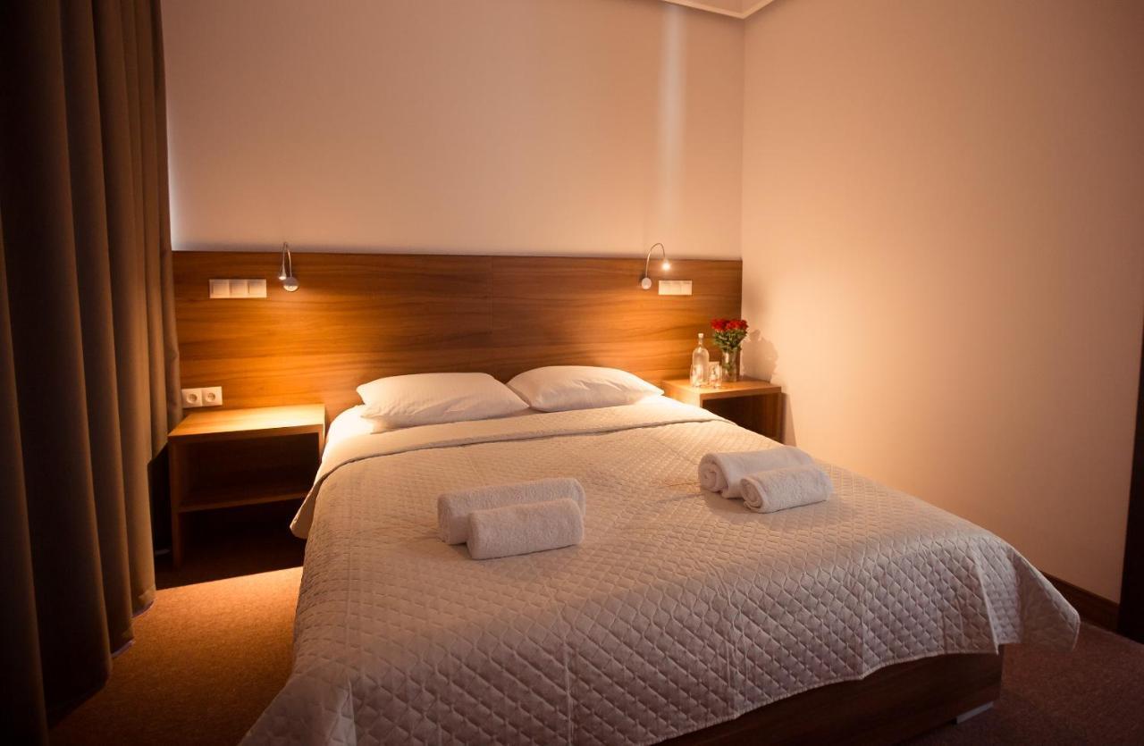 Hotel Rubin Stara Blotnica Екстер'єр фото