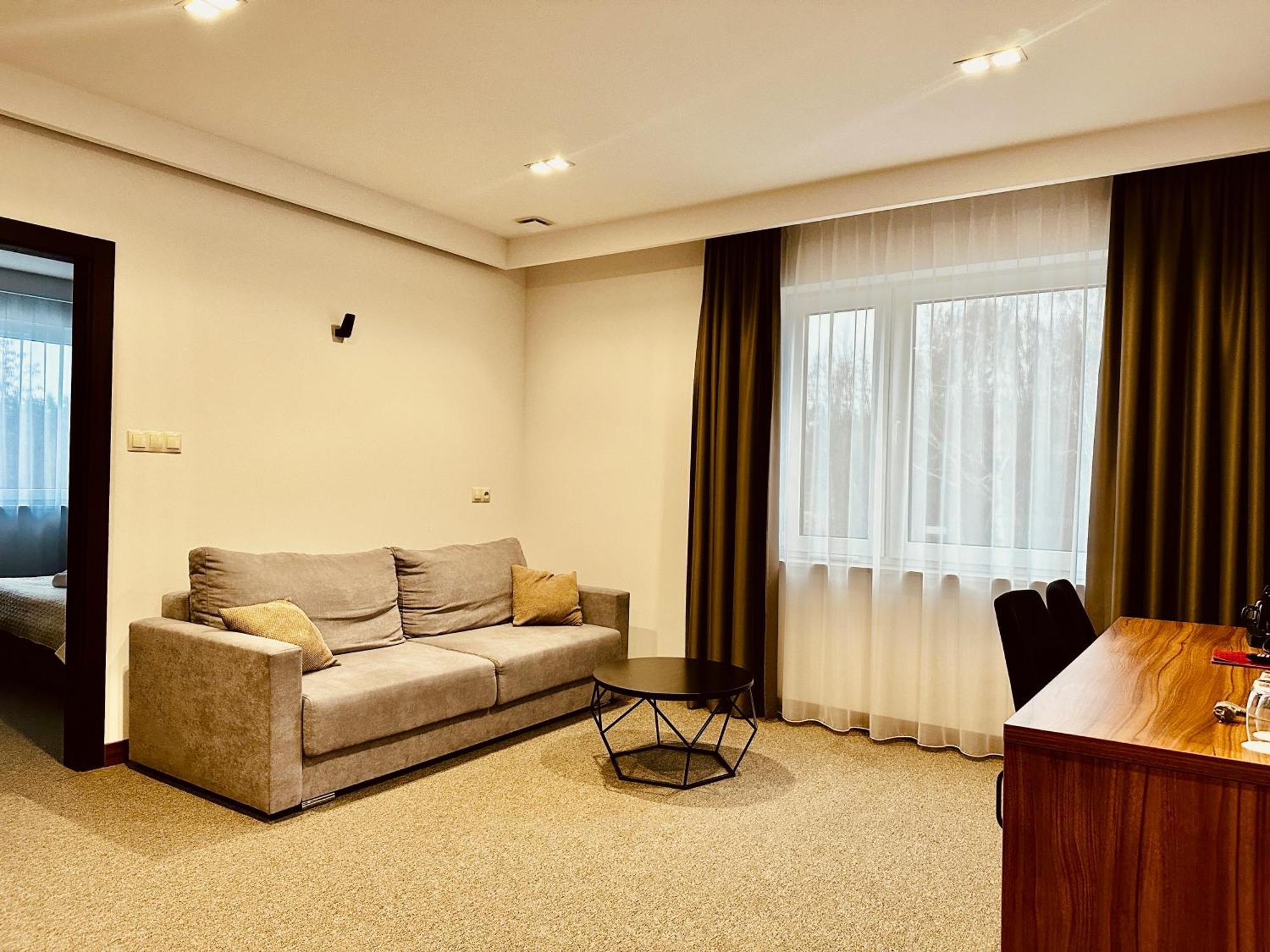 Hotel Rubin Stara Blotnica Екстер'єр фото